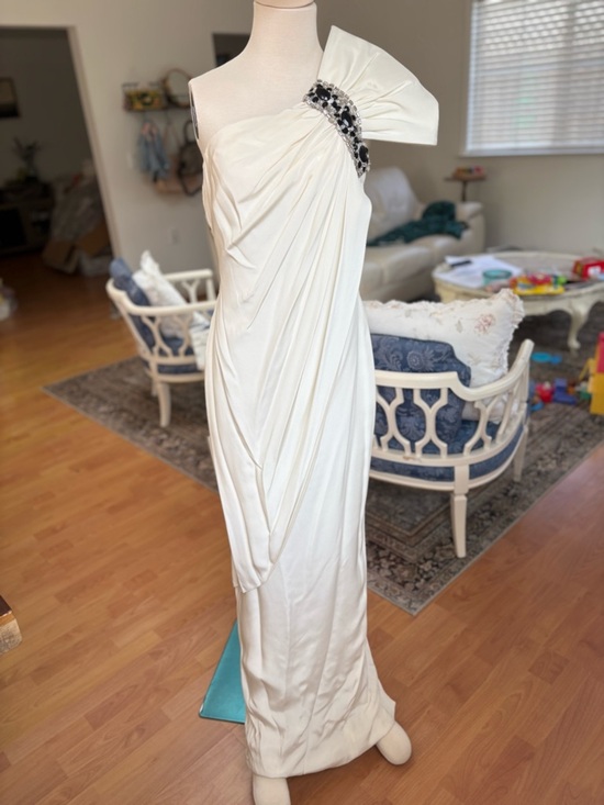 Marchesa Dresses & Skirts - Marchesa One-Shoulder Ivory Gown with Jeweled Accent